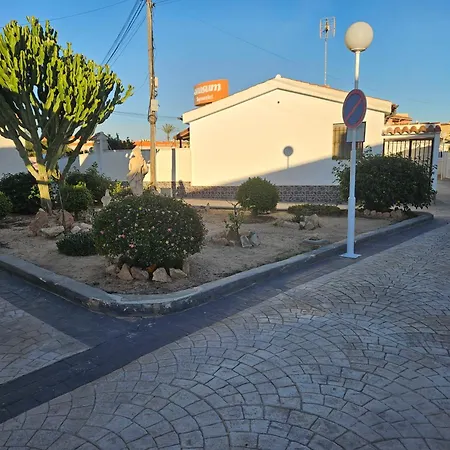 Holiday Apartments 아파트 또레비에하