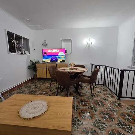 Holiday Apartments 公寓 托雷维耶哈