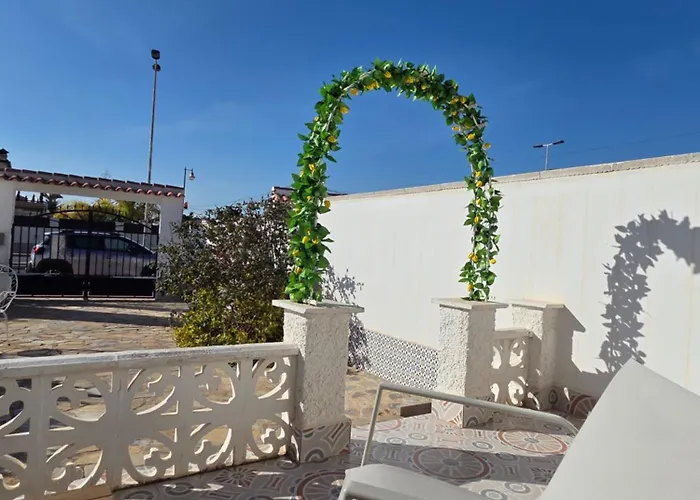 Holiday Apartments *